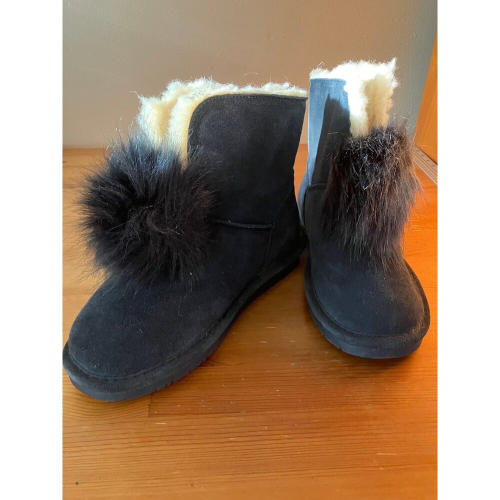BEARPAW Women's Black Cow Suede Fur Wool Cozy Ankle Winter Snow Pompom Boots 8 M